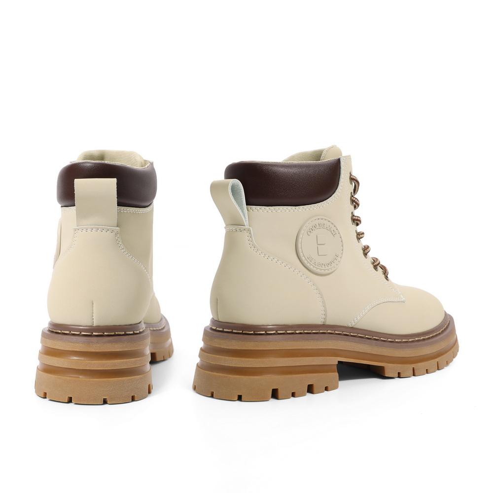 Lace up Studed Boots Newgew