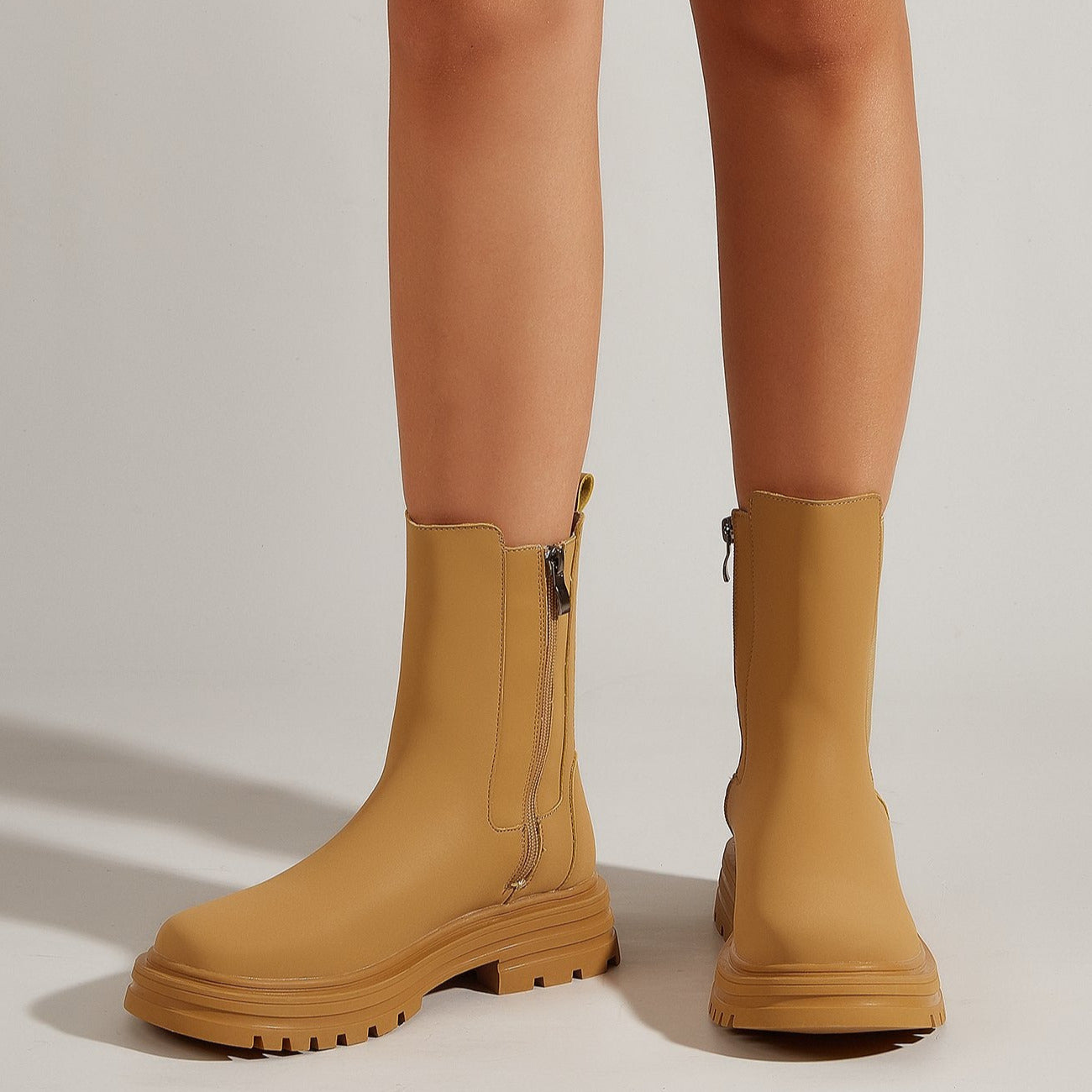 Side Zip Chelsea Boots Newgew