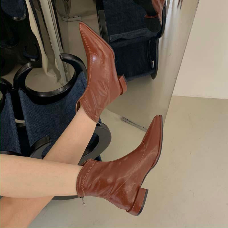 Pointed Toe Flat Patent Leather Boots Newgew