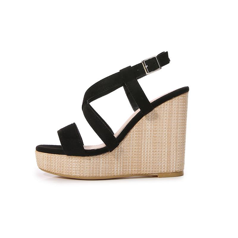 Crossover strap Buckled Sandals Newgew