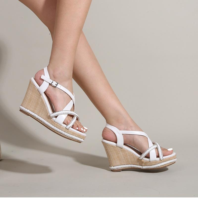 Diamond Crossover strap Sandals Newgew