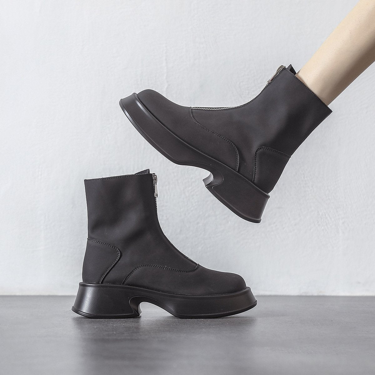 Round Toe Zip Cowhide Short  Martin Boots Zipper Heeled Boots Newgew