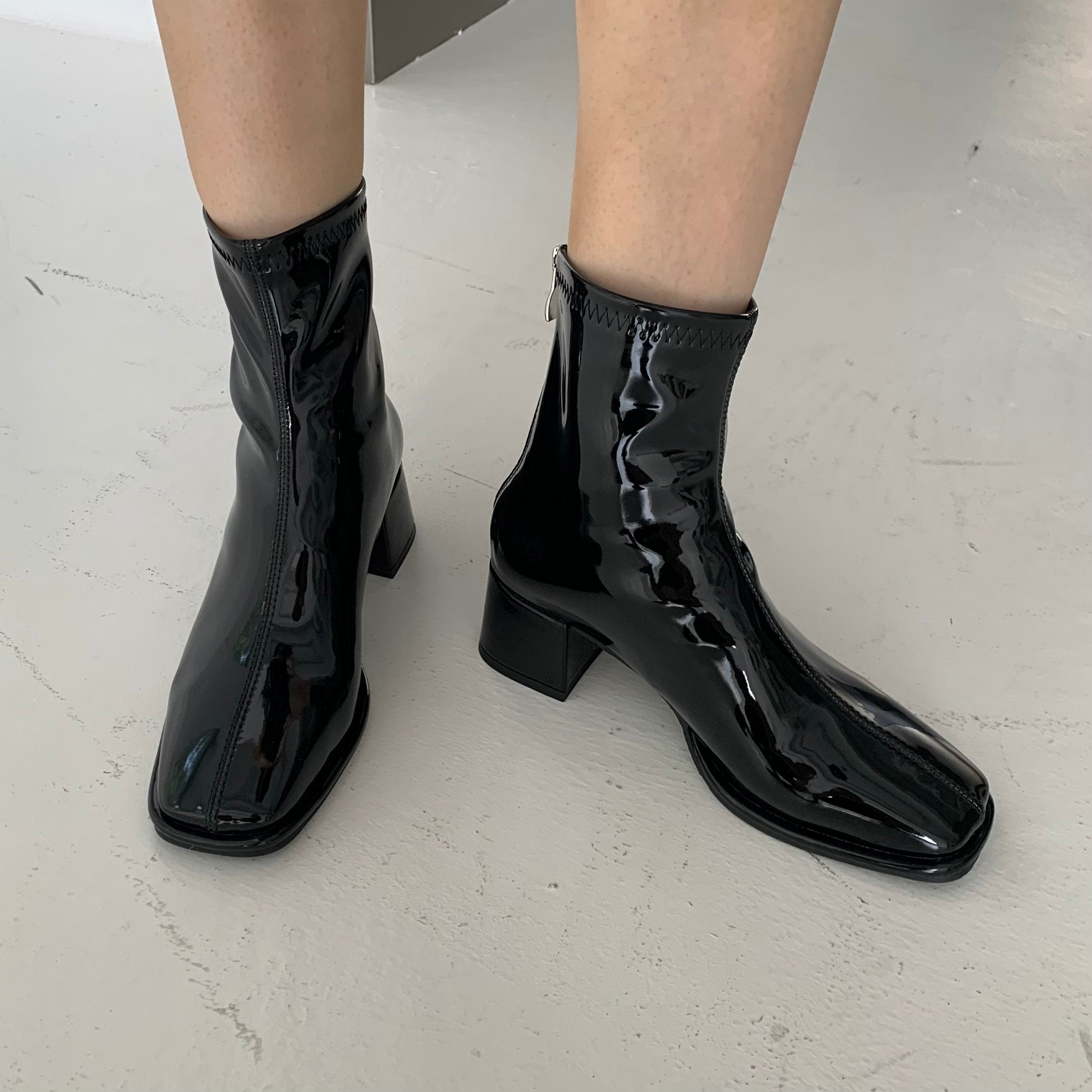 Chunky Heeled Back Zipper Short Boots Newgew