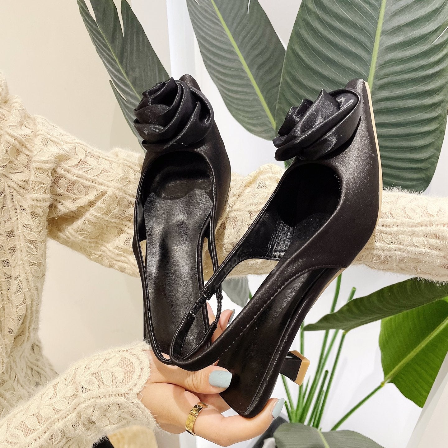 Pointed Toe Flower Decorated Open Heeled Sandals Newgew