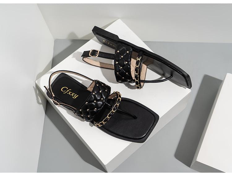 Rivet Chain Flat Sandals Newgew