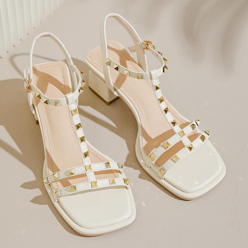 Newbella	Square-toe Studed Sandals Newgew