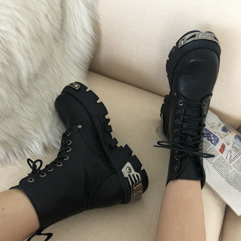 Salas Platform Martin Boots Newgew