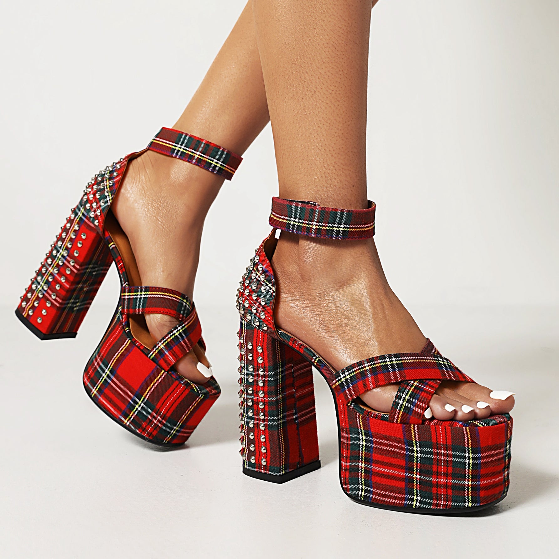 Elizabeth Platform Chunky Heel Studded Plaid Sandals NEW GEW