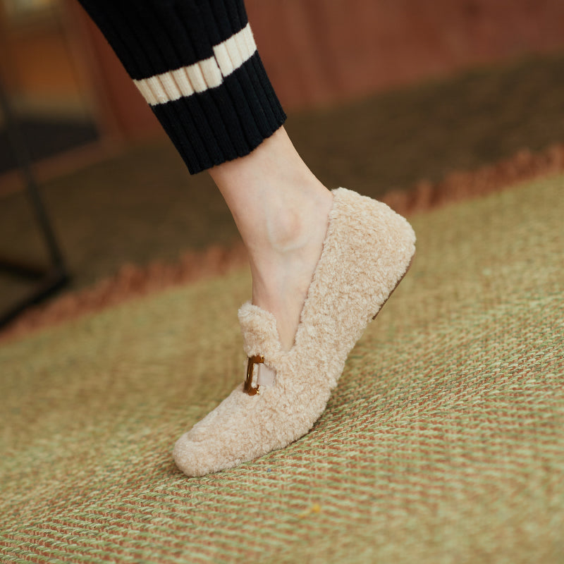 Zaynab Wool Loafers with Chain Newgew