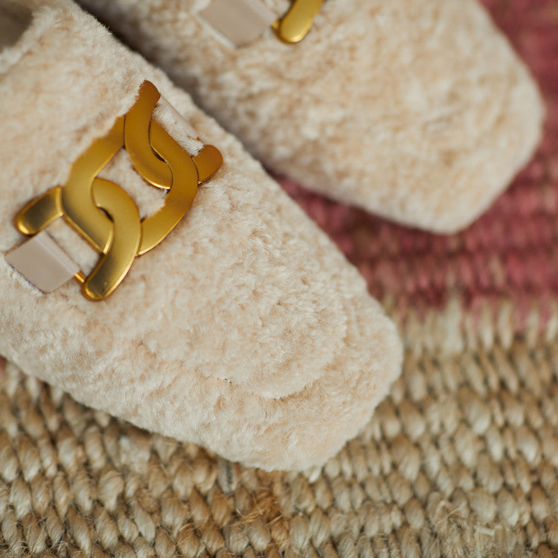 Zaynab Wool Loafers with Chain Newgew